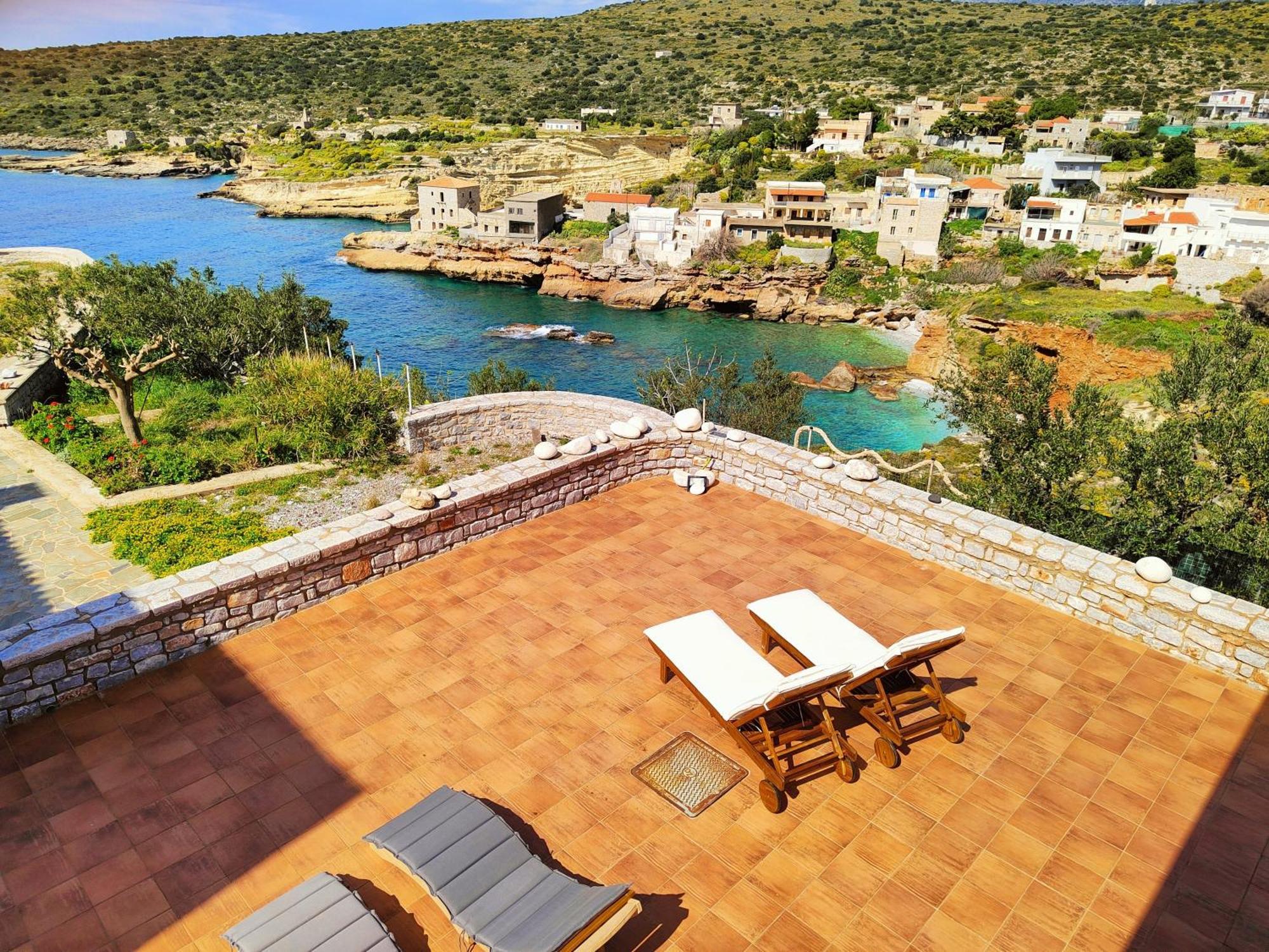 Athevillas Chrysoula Mézapos Buitenkant foto