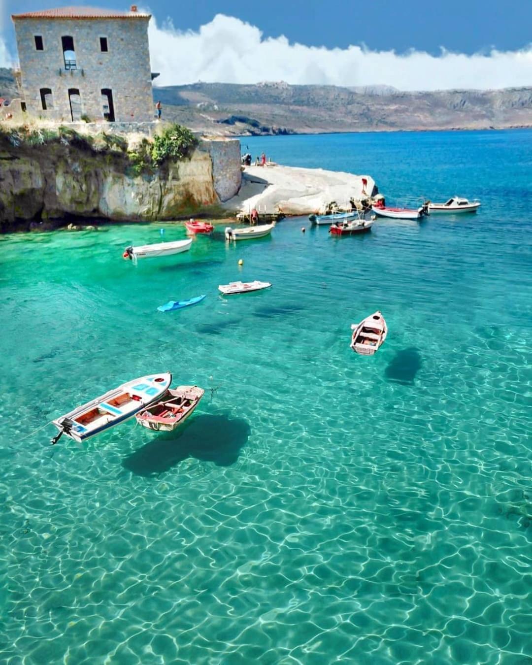 Athevillas Chrysoula Mézapos Buitenkant foto