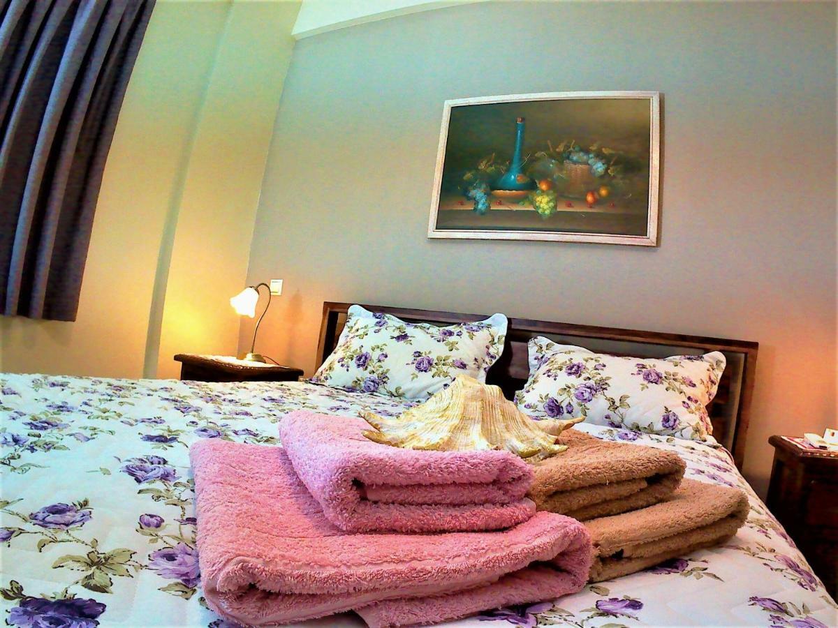 Athevillas Chrysoula Mézapos Buitenkant foto